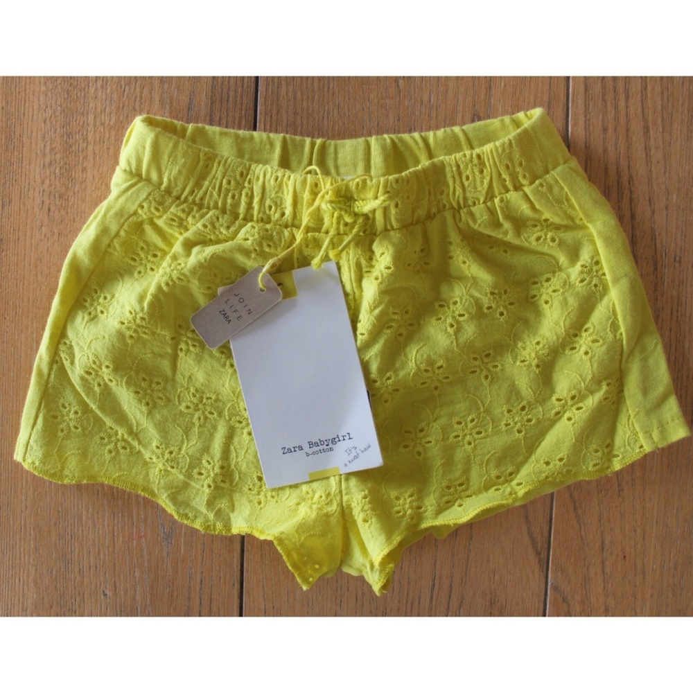 Zara Baby Girls NWT Yellow Floral Embroidered Shorts 9-12 Months